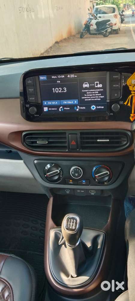 Hyundai Aura Sx (o) Crdi Manual, 2024, Cng & Hybrids