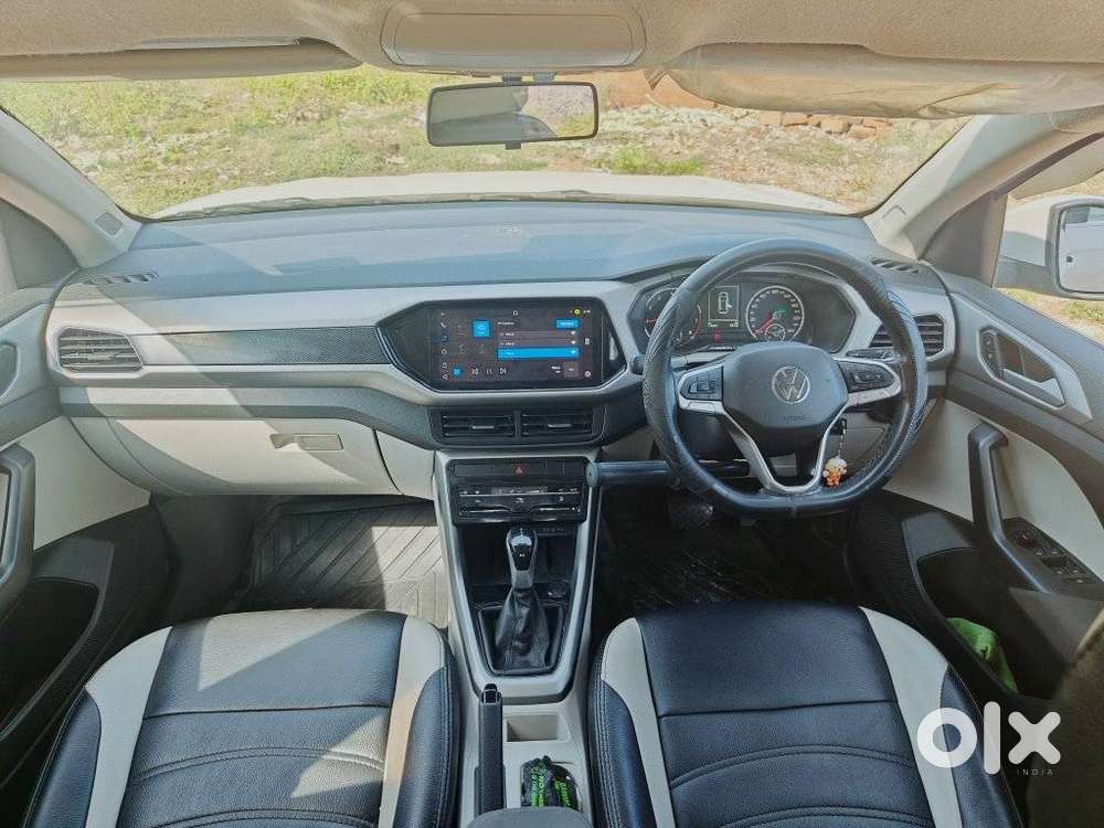 Volkswagen Taigun 1.0 Tsi Highline At, 2022, Petrol