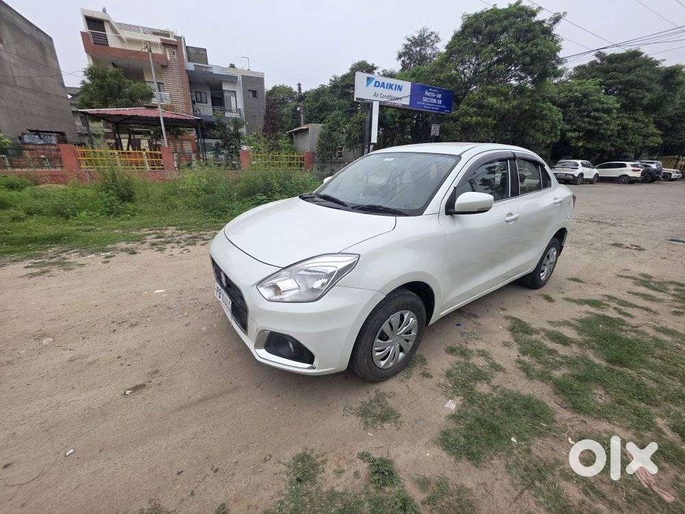 Maruti Suzuki Dzire 1.2 Vxi, 2024, Petrol
