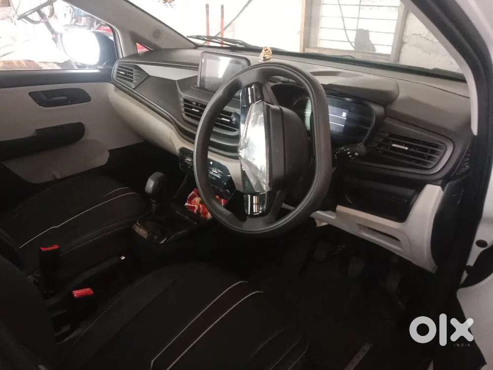 Tata Altroz  Pure Diesel