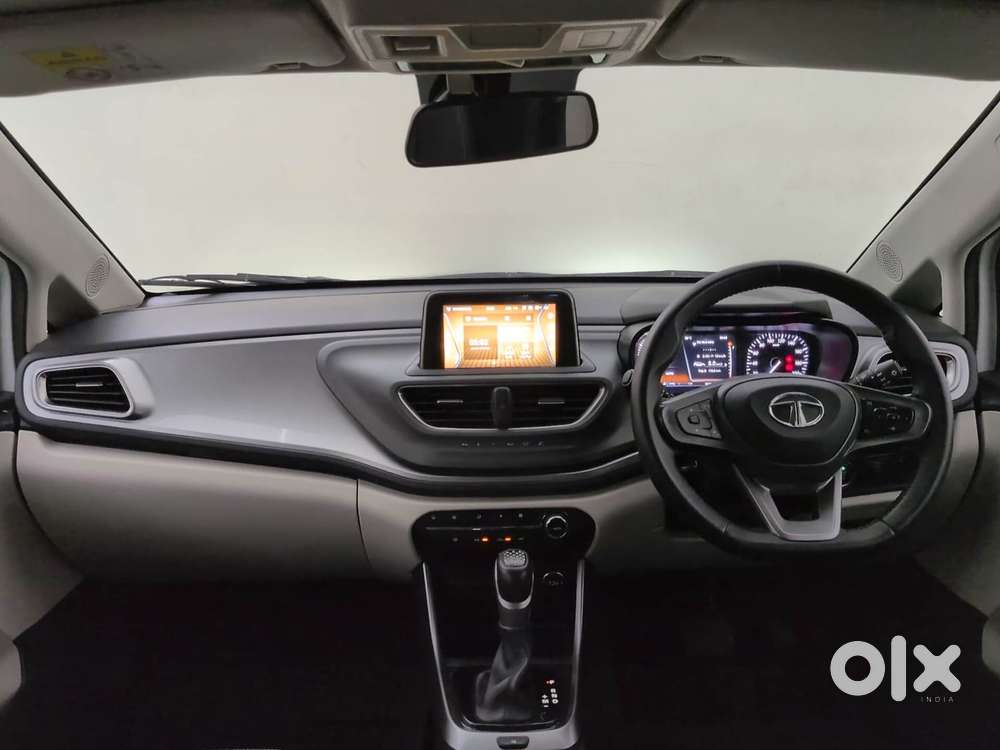 Tata Altroz Xza Plus (o) (s), 2023, Petrol