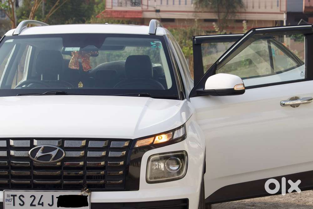 New Car With Premium Maintenance Luxury Vechile