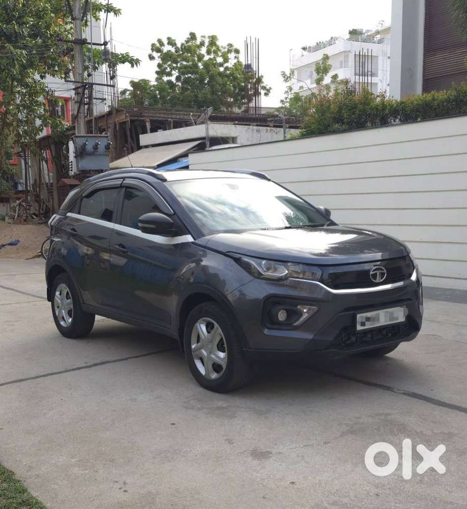 Tata Nexon 1.5 Revotorq Xm (s), 2021, Diesel