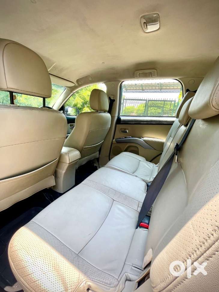 Mitsubishi Outlander New, 2011, Petrol