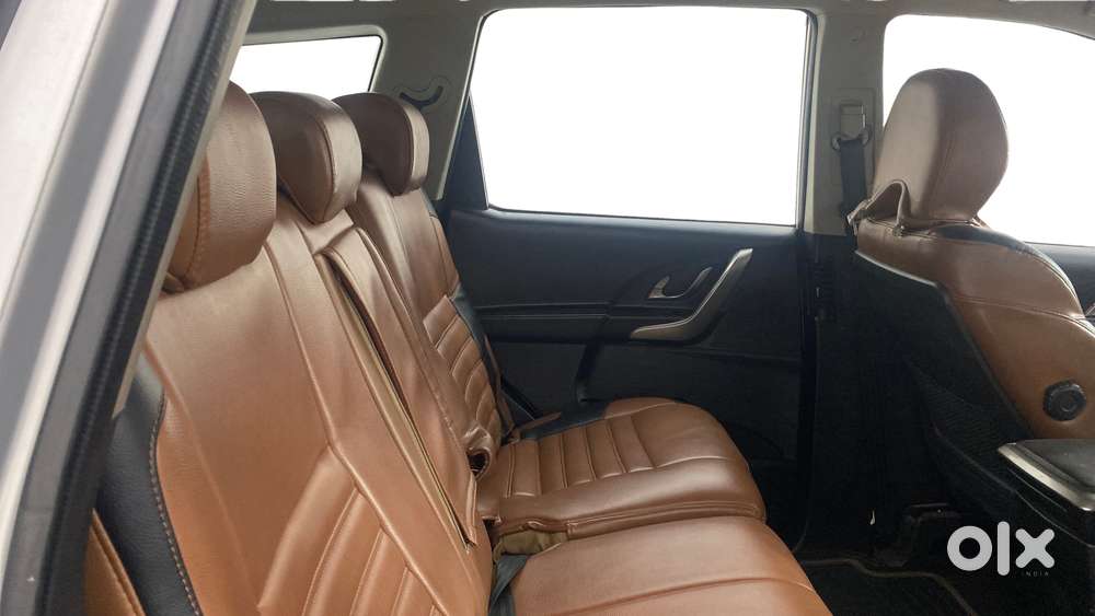 Mahindra Xuv500 W9 At 1.99, 2018, Diesel