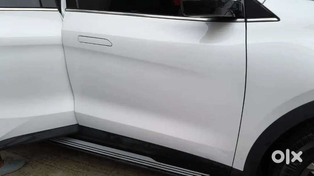 Mahindra Xuv700 2026 Diesel Well Maintained