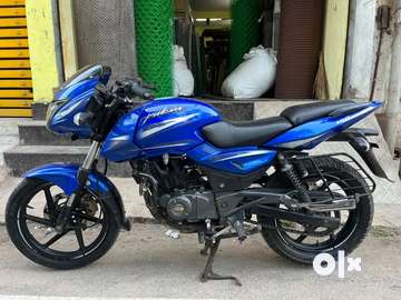 BAJAJ PULSAR 180 DOUBLE DISC BIKE Motorcycles 1742736831