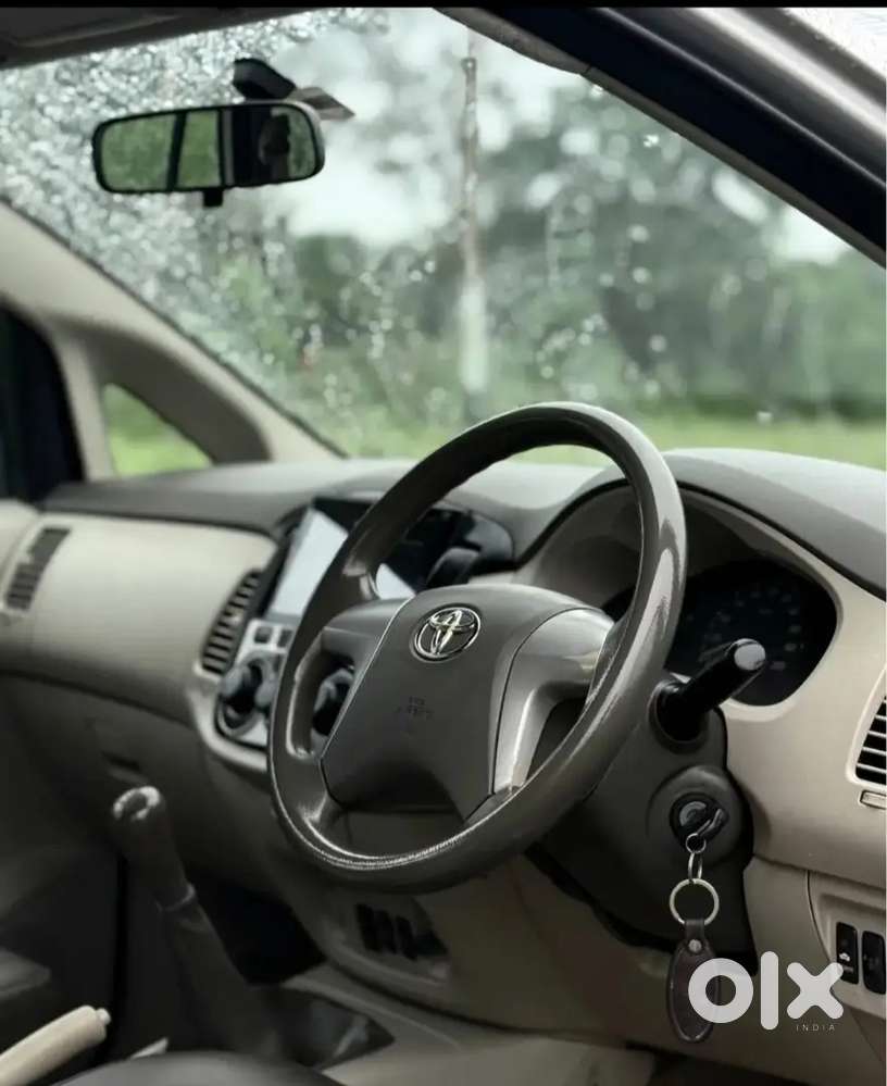 Toyota Innova G4 2013 Second Owner