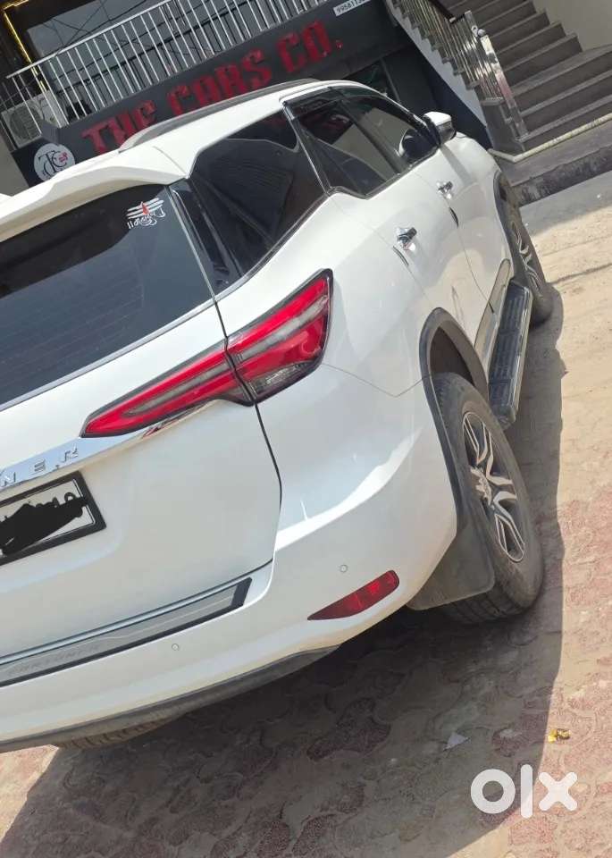 Toyota Fortuner 4x2 At 2.7 Petrol, 2022, Petrol