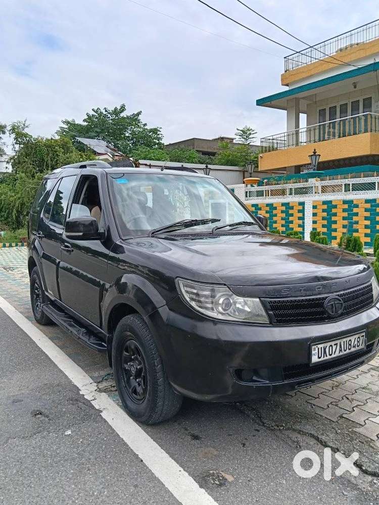 Tata Safari Storme Lx, 2013, Diesel