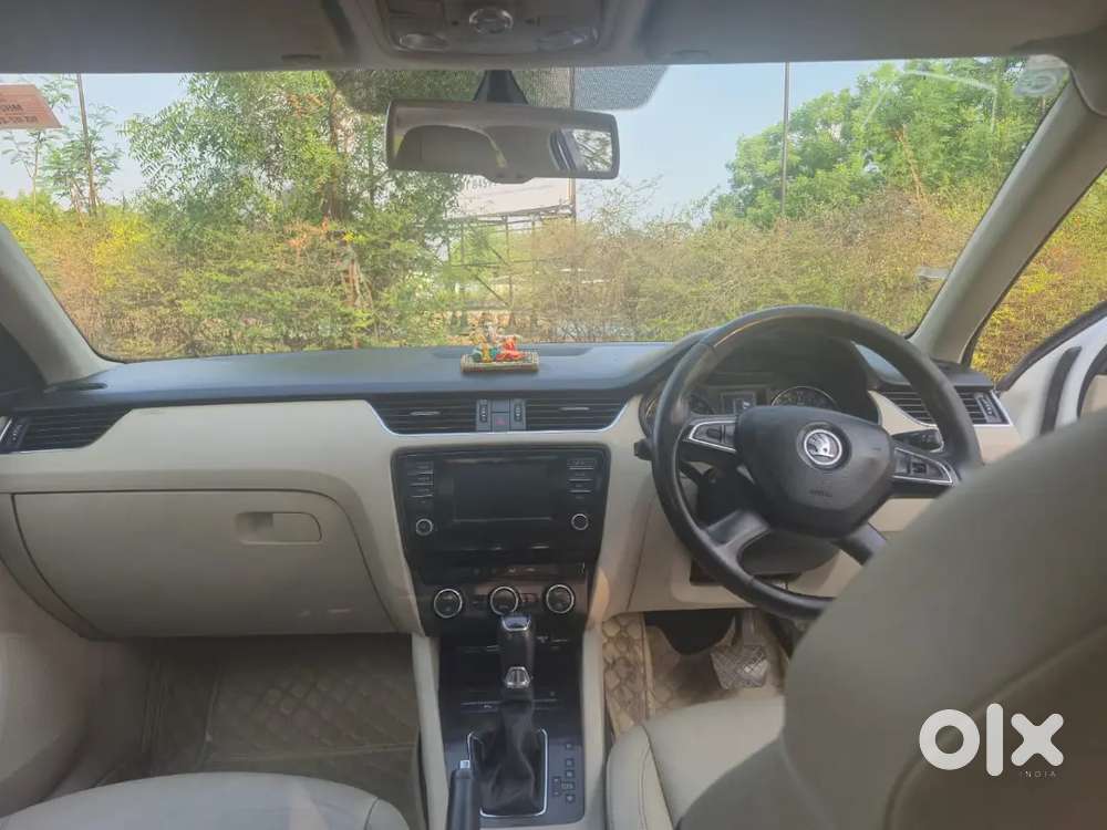 Skoda Octavia 2015 Diesel 122000 Km Driven