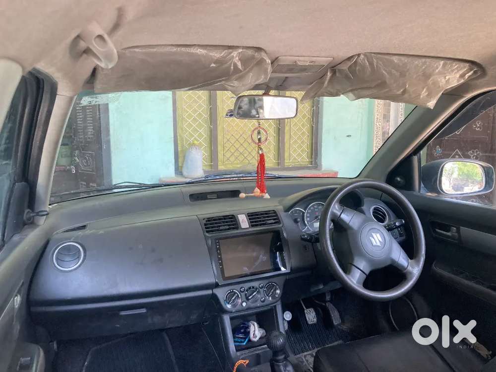Maruti Suzuki Swift 2010 Petrol 90000 Km Driven