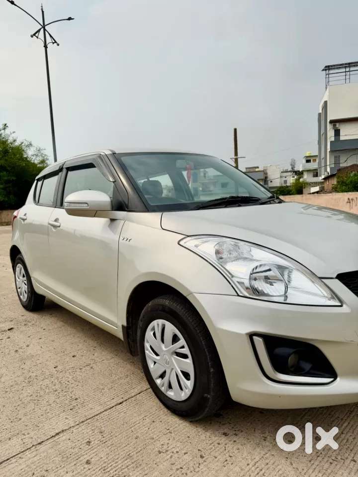 Maruti Suzuki Swift Vxi Optional, 2017, Petrol