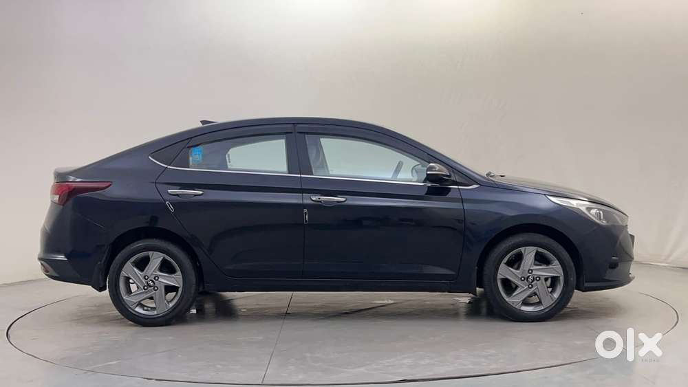 Hyundai Verna 1.5 Sx Ivt, 2022, Petrol