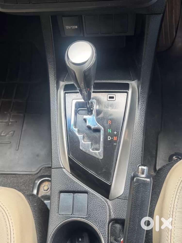 Toyota Corolla Altis, 2014, Petrol