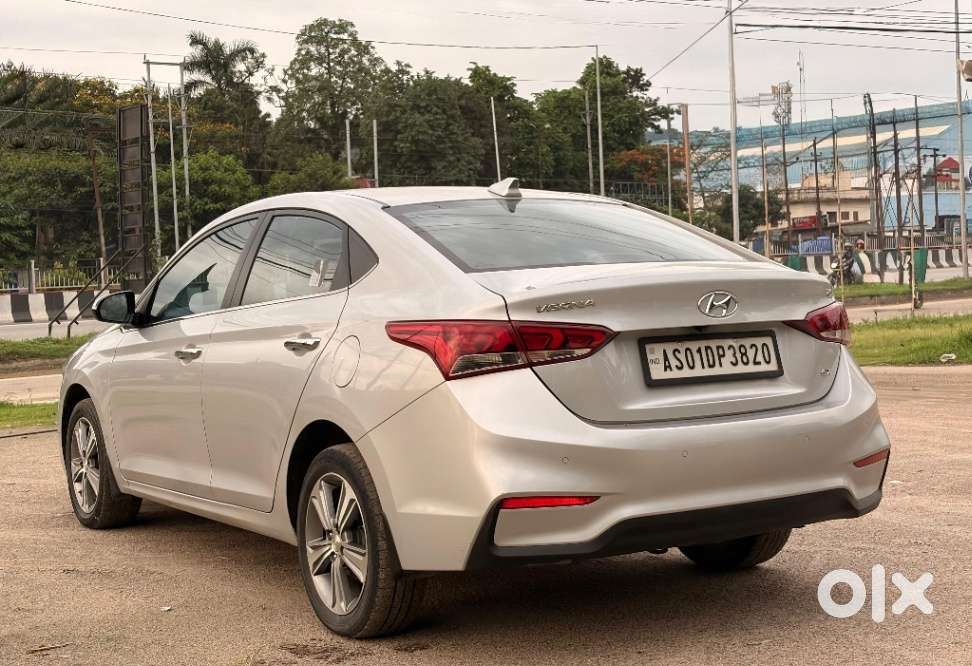 Hyundai Verna 1.6 Sx (o) Vtvt, 2018, Petrol