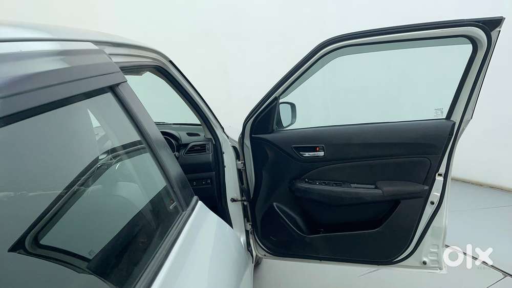 Maruti Suzuki Swift Vvt Vxi, 2021, Petrol