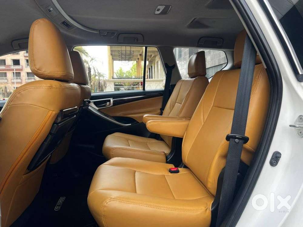 Toyota Innova Crysta 2.8z Automatic, 2016, Diesel