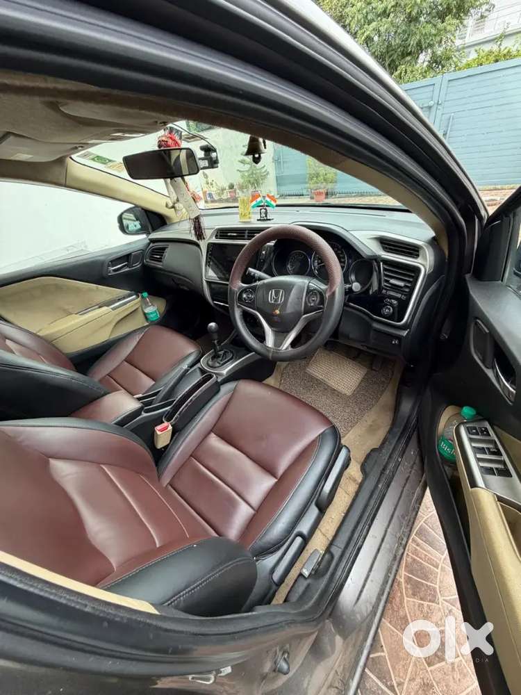 Single Hand Car 68000 Km Driven