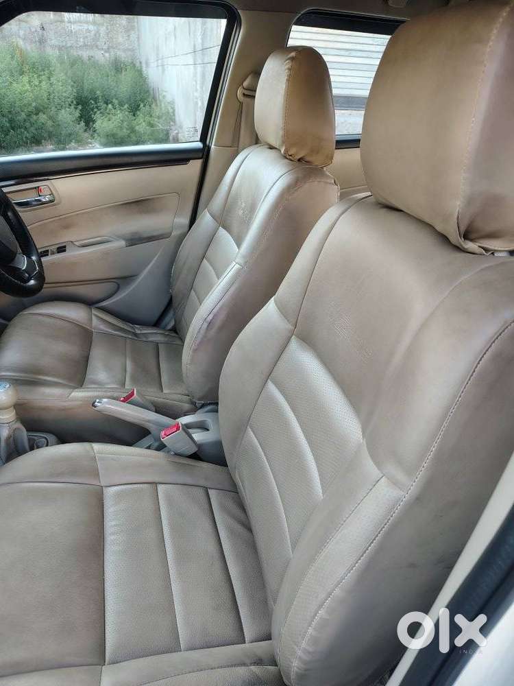 Maruti Suzuki Swift Dzire Vxi Optional, 2017, Petrol