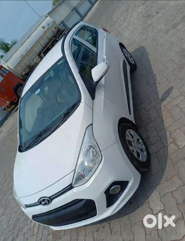 Hyundai Grand I10  2016 Petrol+cng