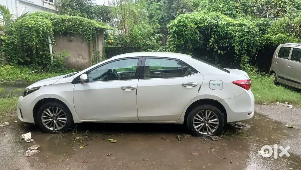 Toyota Corolla Altis 2015 Manual Petrol