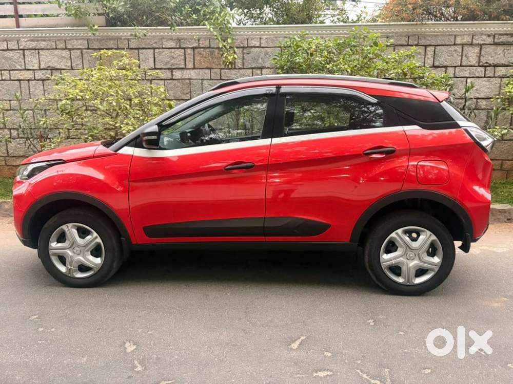 Tata Nexon 1.5 Revotorq Xma Amt (s), 2023, Petrol