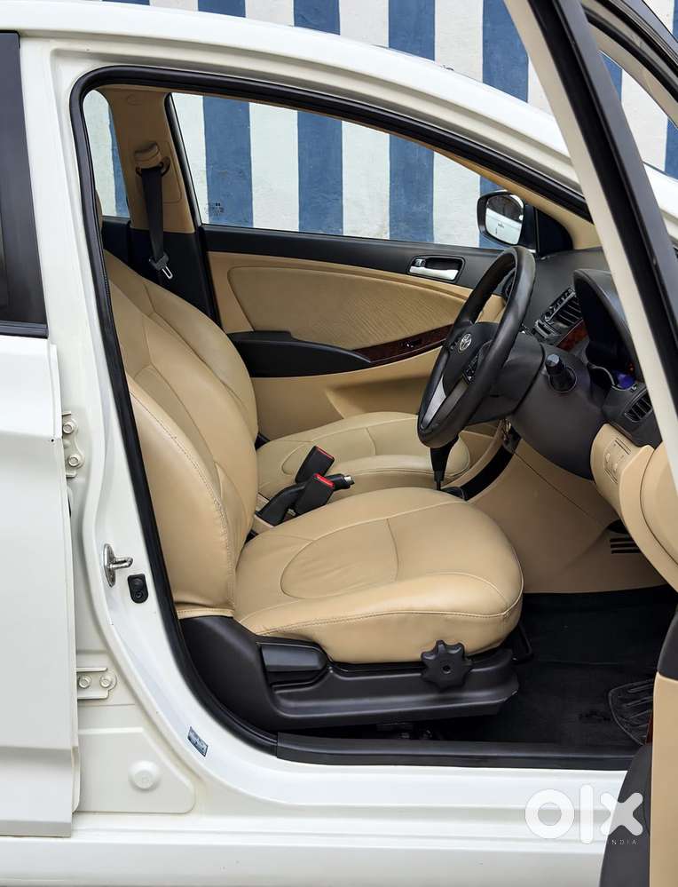 Hyundai Verna Sx(o) Petrol At, 2015, Petrol