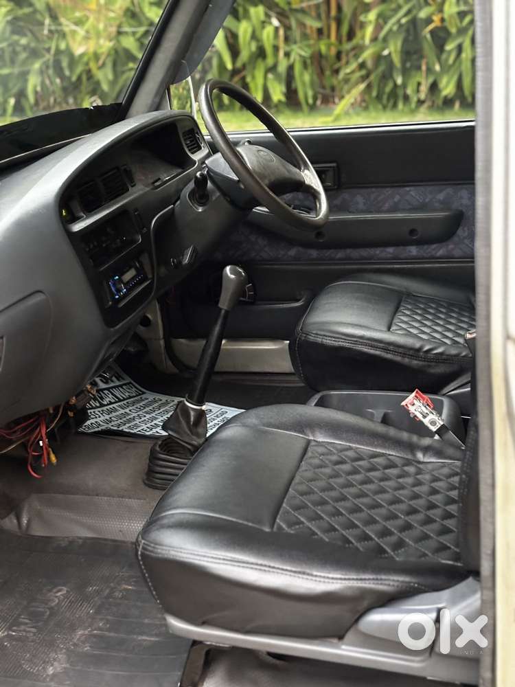 Toyota Qualis Gs C8, 2003, Diesel