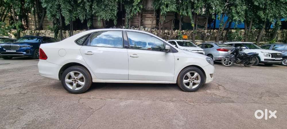 Skoda Rapid 1.6 Petrol 2016