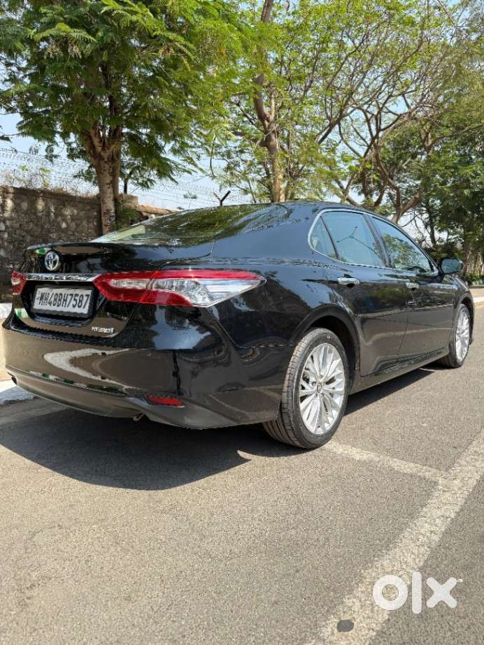 Toyota Camry Hybrid, 2019, Electric