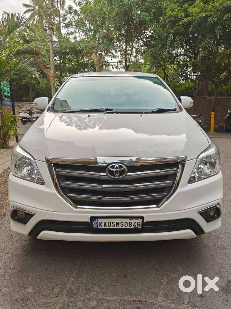 Toyota Innova 2.5 Zx Diesel 7 Seater Bsiii, 2015, Diesel