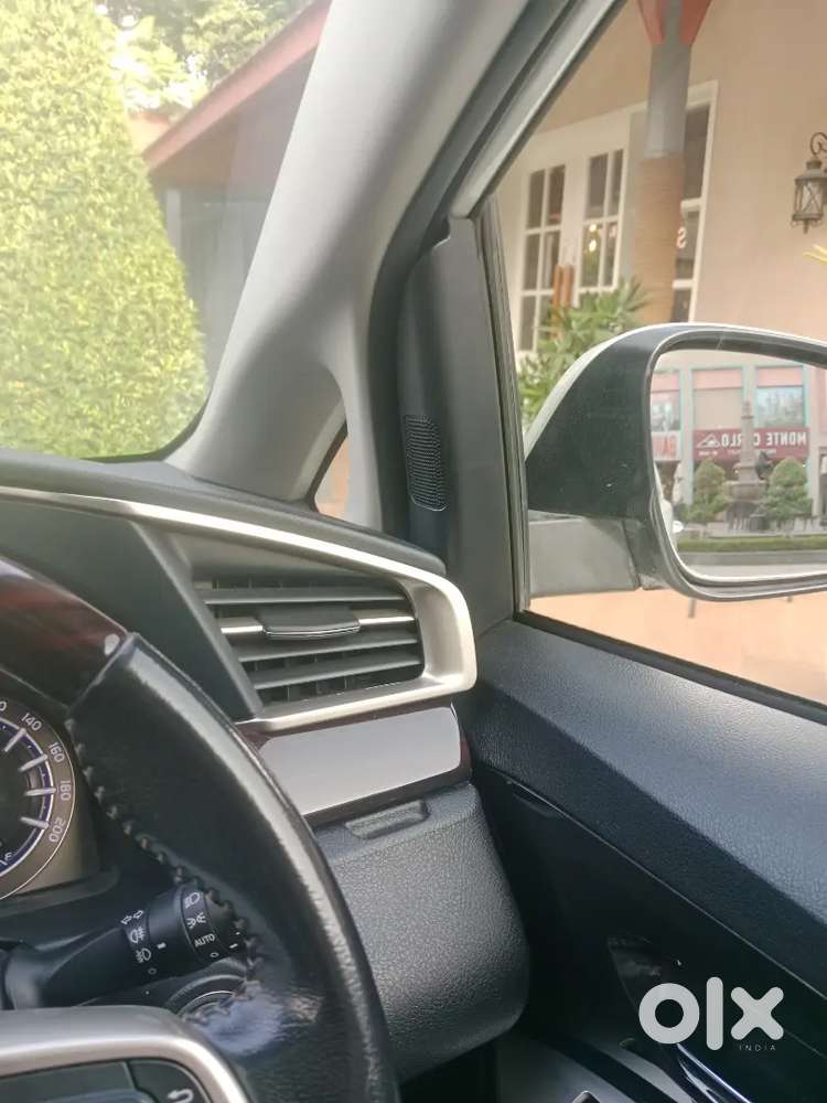 Toyota Innova Crysta 2019
