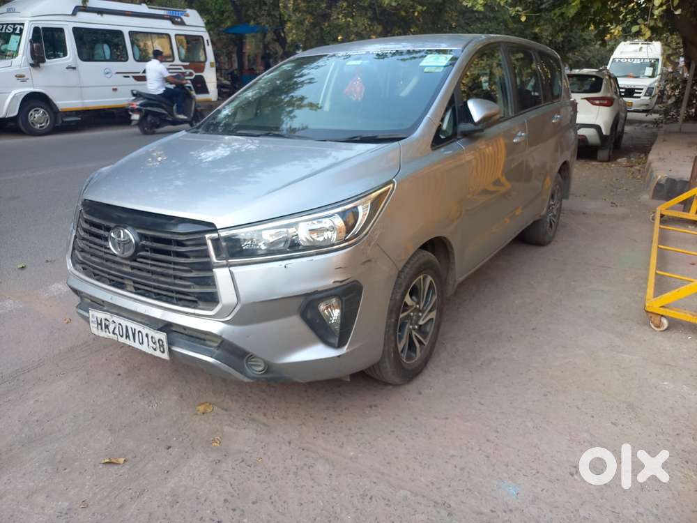 Toyota Innova Crysta 2.4 G Mt 8s, 2022, Diesel