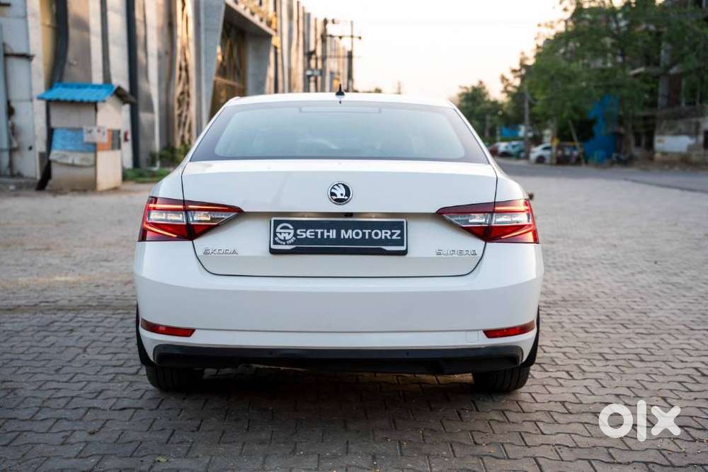 Skoda Superb 2.0 L&k Tsi At, 2021, Petrol