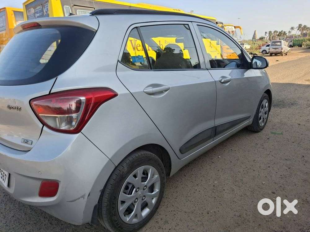 Hyundai Grand I10 2016-2017 Sportz, 2016, Petrol