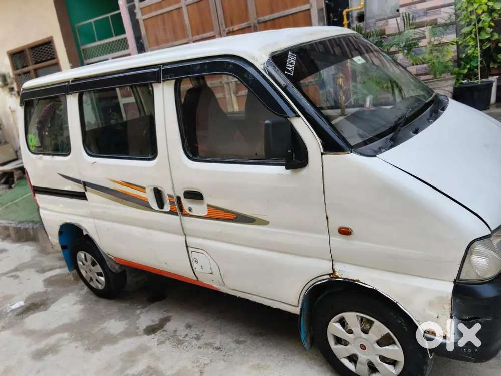 Maruti Suzuki Eeco Smiles 2016