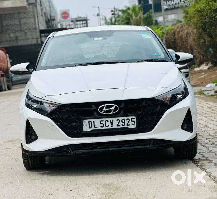 Hyundai I20 Asta (o) 1.2 Mt Dual Tone, 2023, Petrol