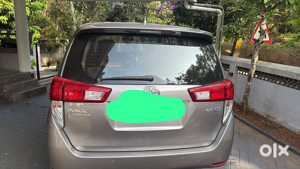 Toyota Innova Crysta Diesel 2016