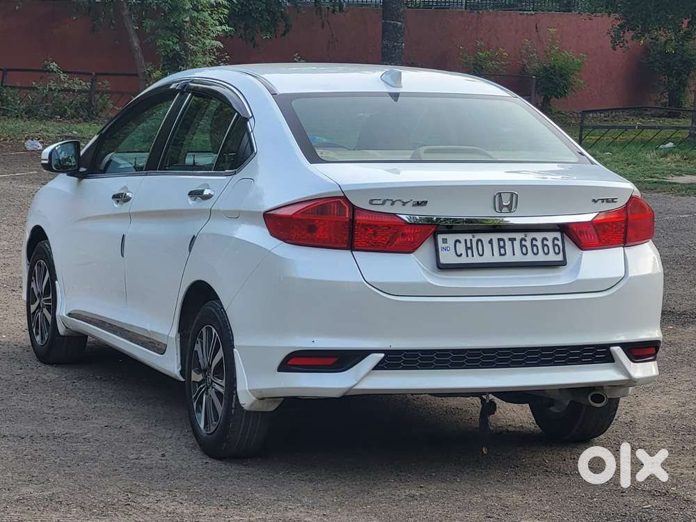 Honda City I-vtec V, 2018, Petrol
