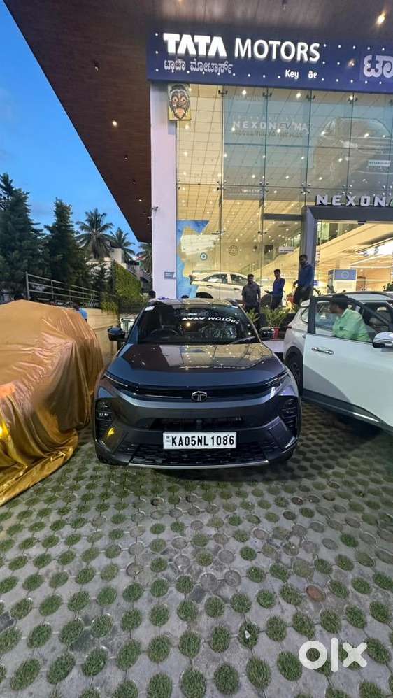 Tata Nexon 2024 Sunroof Model