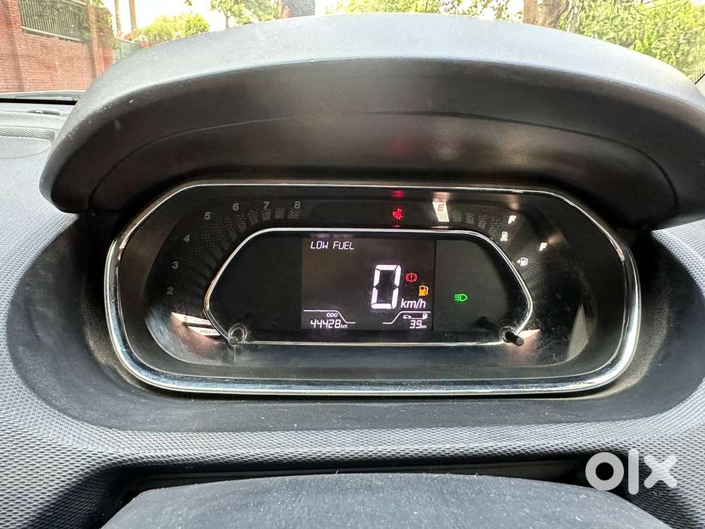Tata Tiago 1.05 Revotorq Xz Wo Alloy, 2022, Cng & Hybrids
