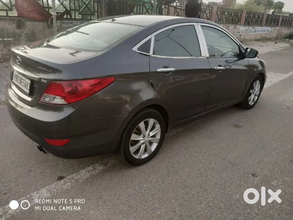 Hyundai Fluidic Verna 2013