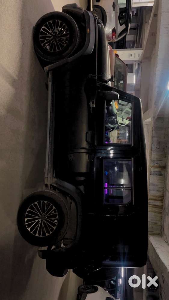 Mahindra Thar Roxx Petrol 2026