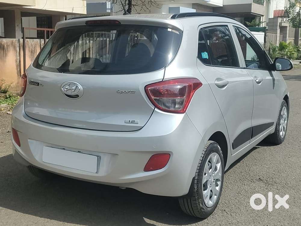 Hyundai Grand I10 Sportz, 2016, Petrol