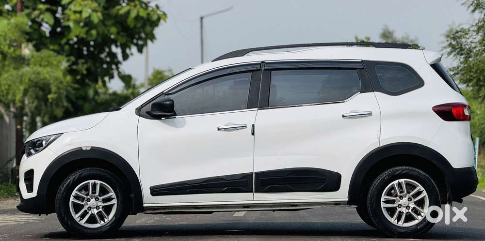 Renault Triber 1.0 Rxe, 2022, Petrol