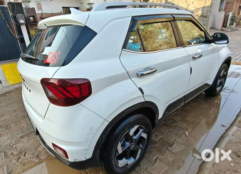 Hyundai Venue 2021 Diesel Good Condition