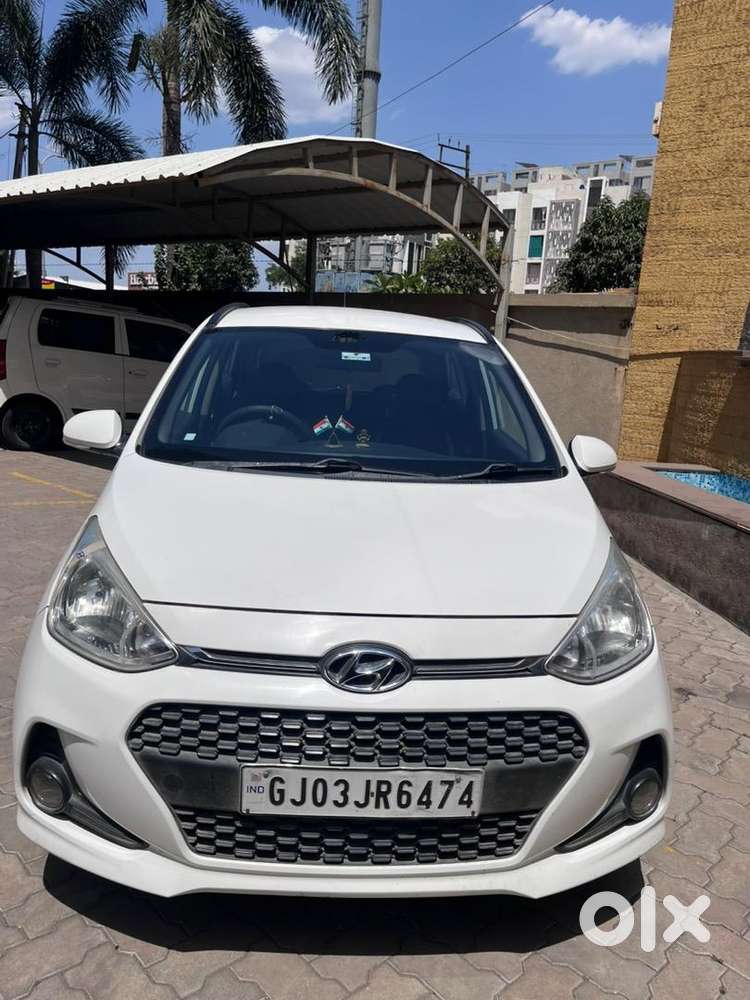 Hyundai  Automatic Grand I10 2017 Petrol Well Maintained