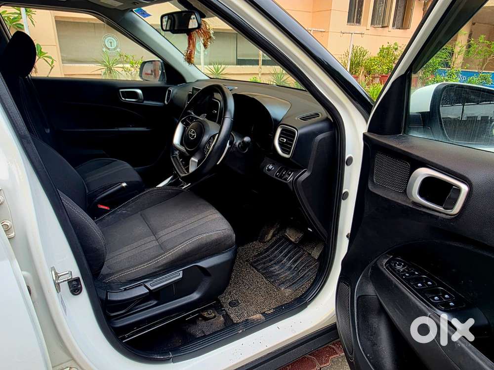 Hyundai Venue 1.0 Sx (o) Turbo Dct, 2021, Petrol