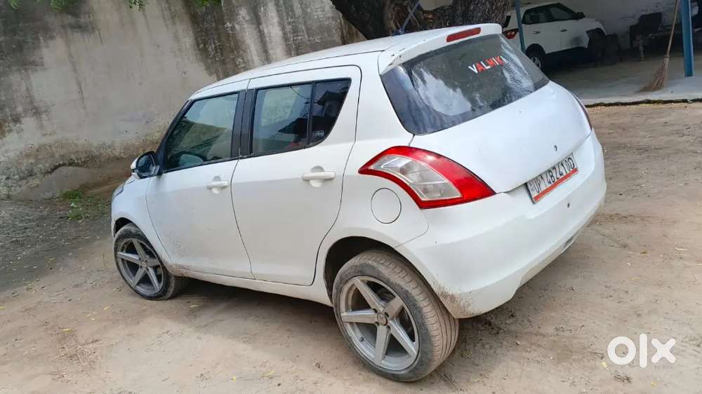 Maruti Suzuki Swift 2013 Diesel 78000 Km Driven 4100 Vip Number